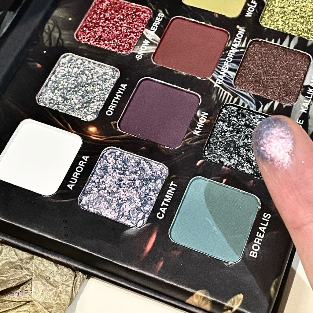 15-color dark eyeshadow palette