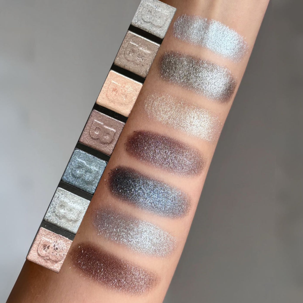 42-color smoky eyeshadow palette