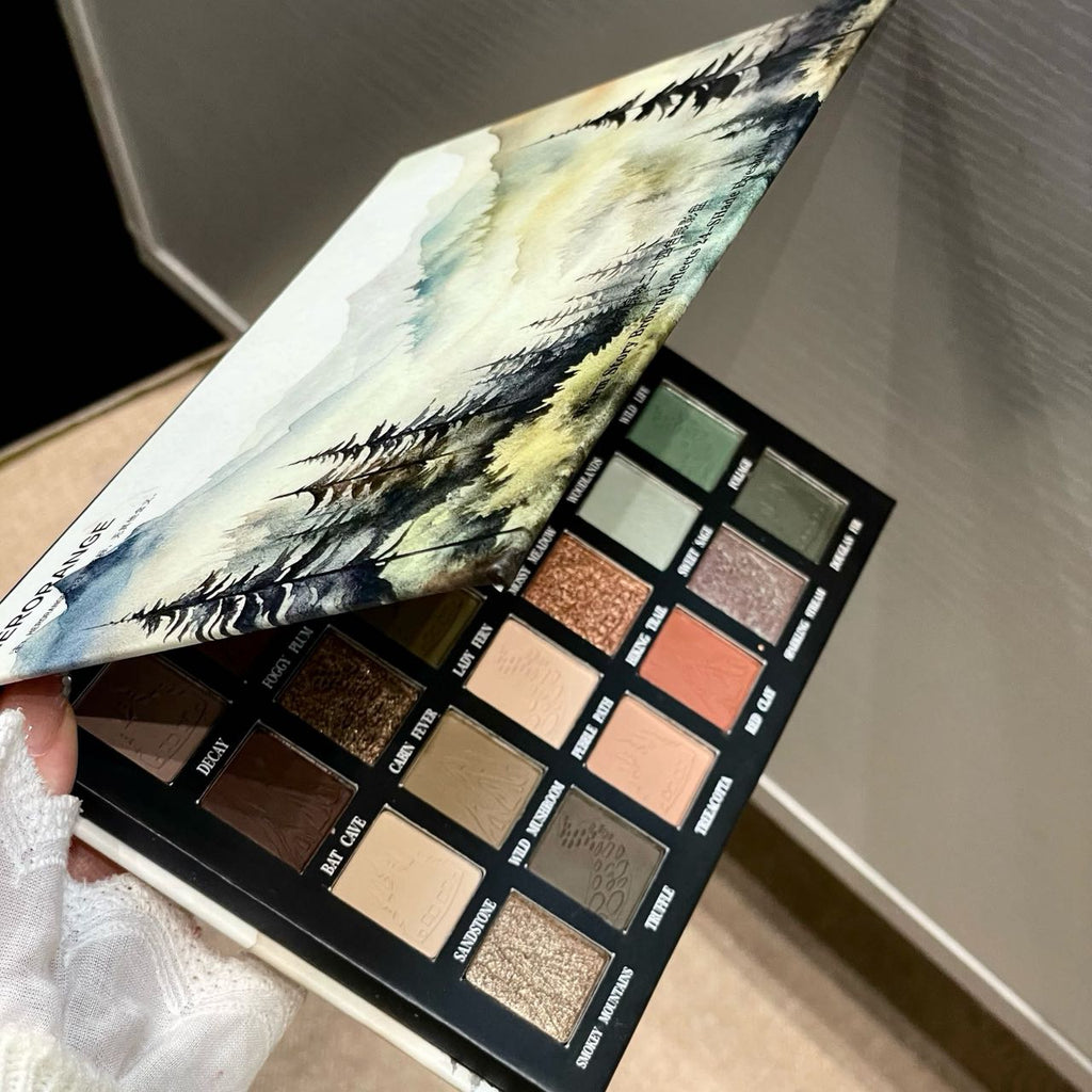 Mysterious Forest 24-Color Eyeshadow Palette