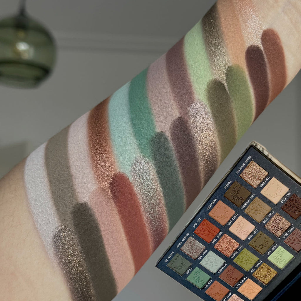 Mysterious Forest 24-Color Eyeshadow Palette