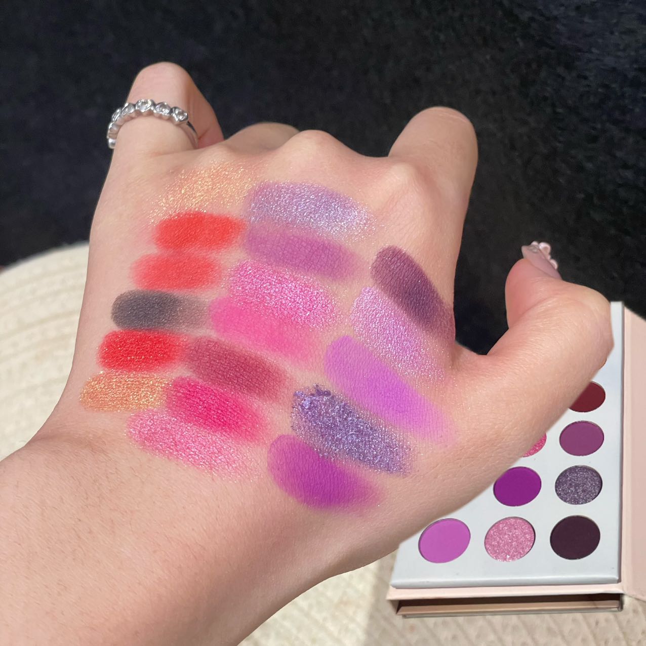 62-color all-in-one facial makeup set