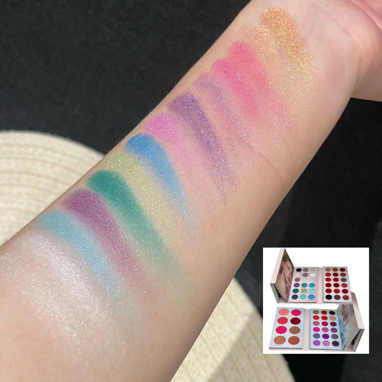 62-color all-in-one facial makeup set