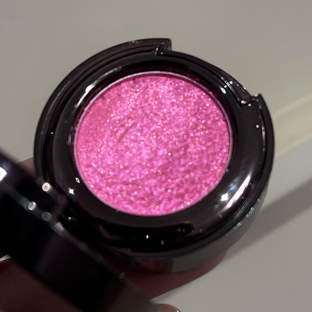High-pigment glitter single eyeshadow
