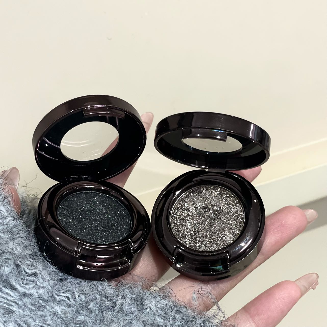 High-pigment glitter single eyeshadow