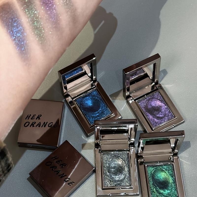 Four-color, four-piece luxury eyeshadow palette