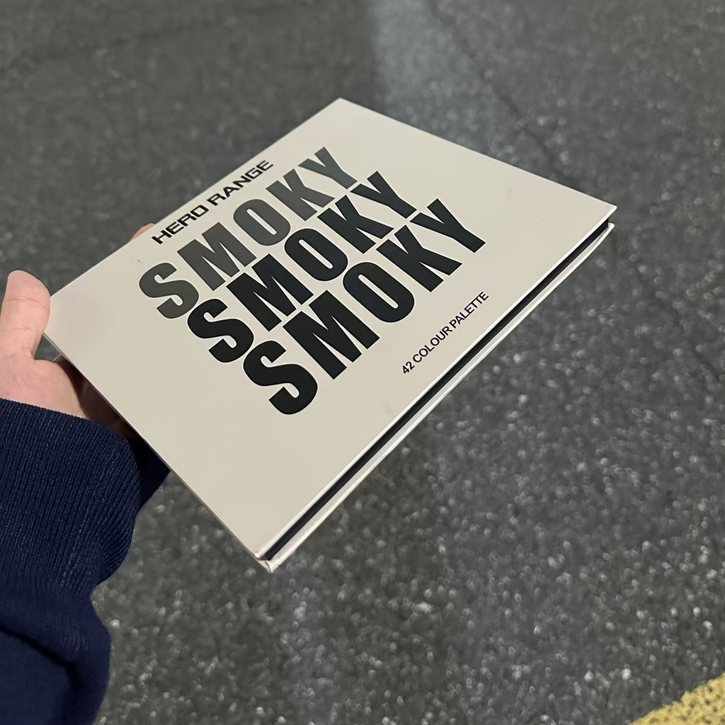 42-color smoky eyeshadow palette