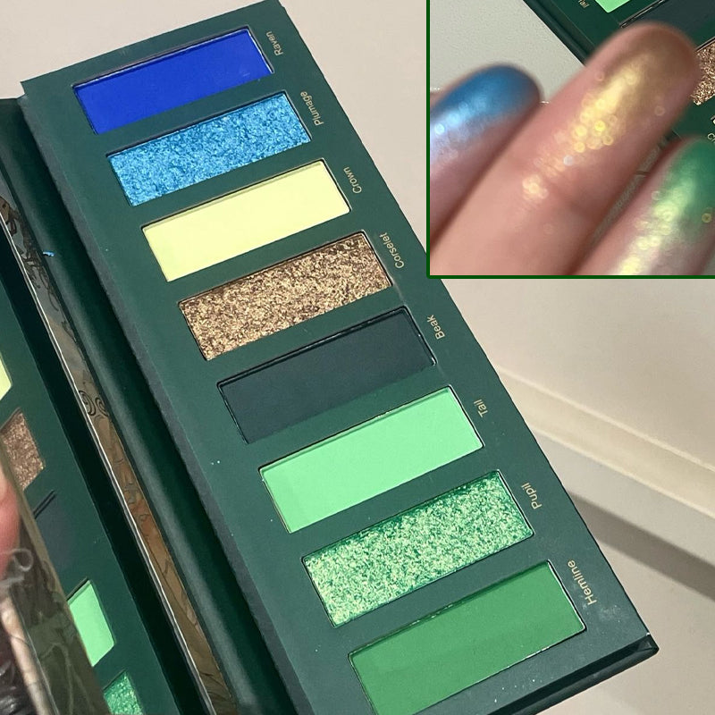 Retro piano keyboard eyeshadow