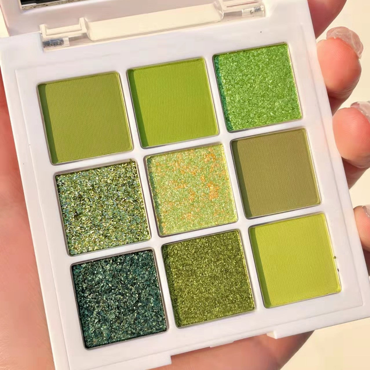 Mint Green Glitter 9-Color Eyeshadow