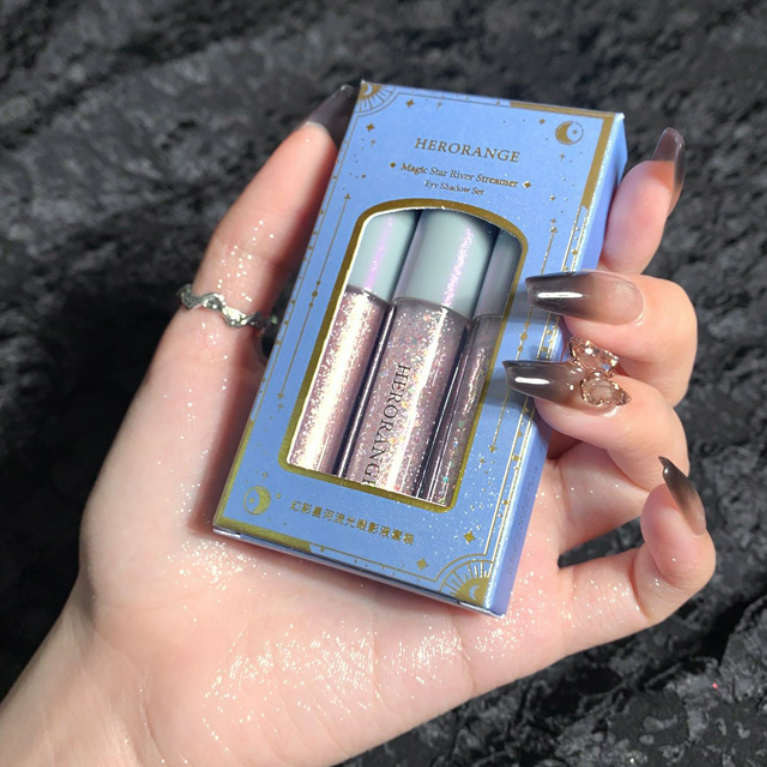 Shimmering Liquid Eyeshadow